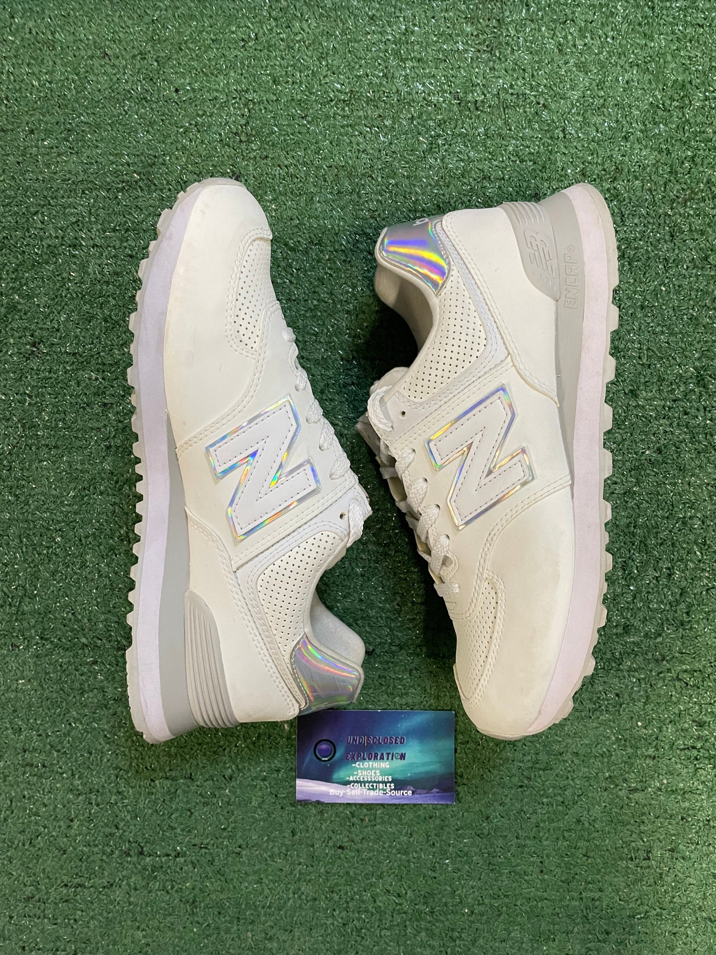 New Balance 574  white size 7.5men/9women
