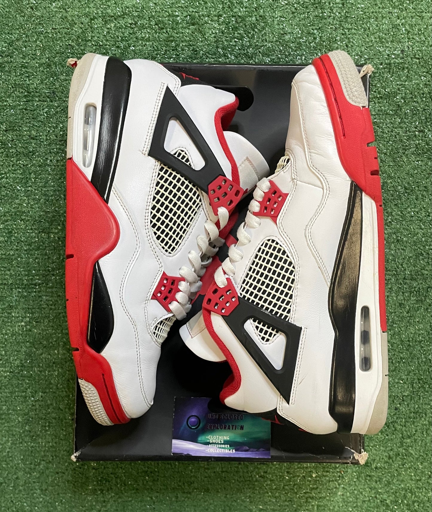 Jordan 4 fire red 2020 size 10men/11.5women