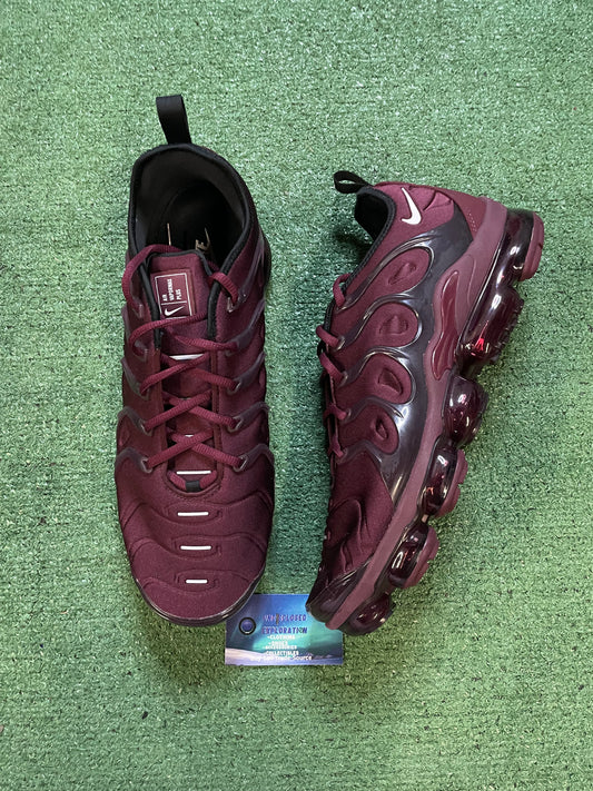 Nike vapormax plus night maroon size 14men/15.5women