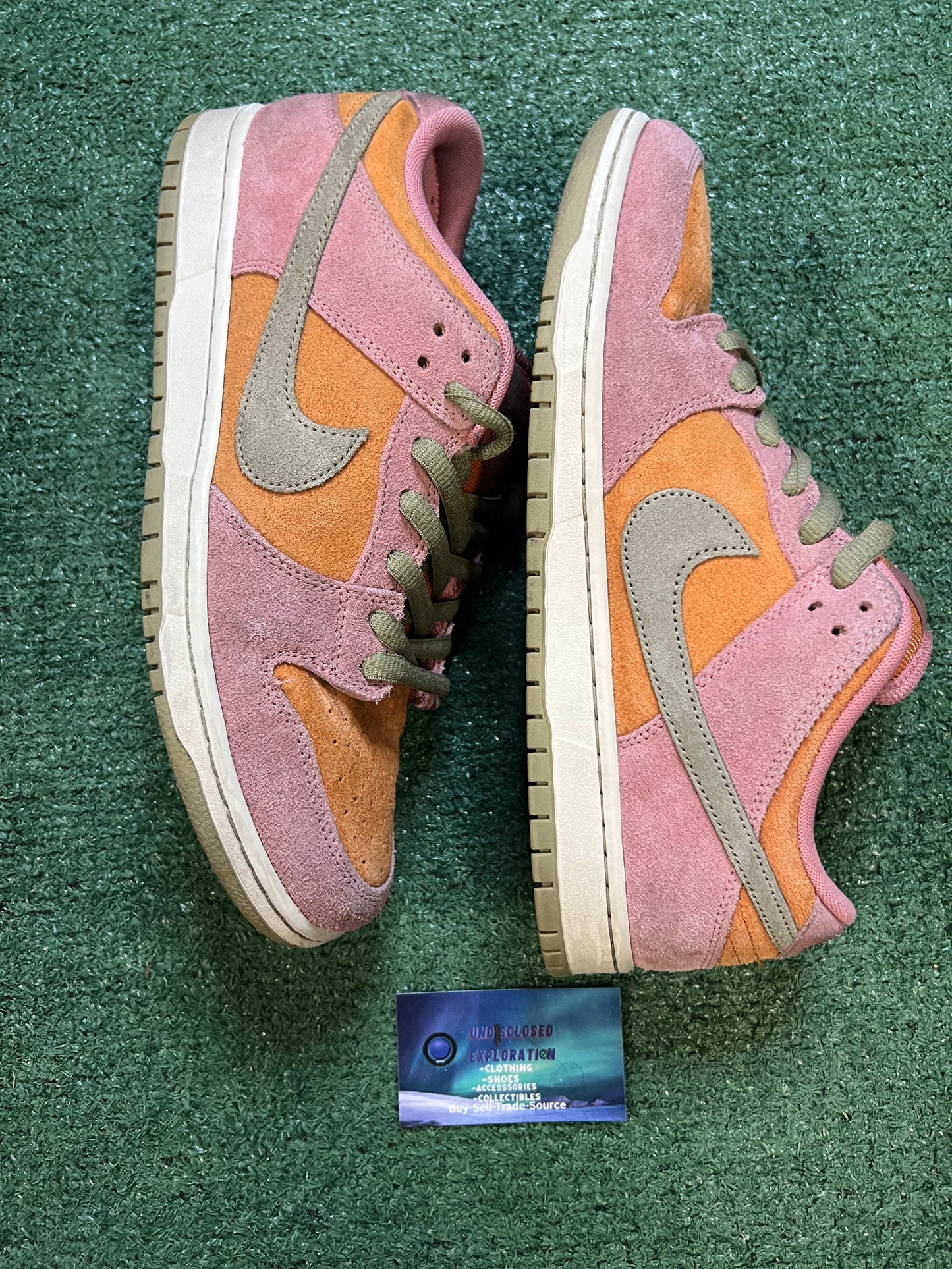 Nike Sb dunk low stardust size 11.5men/13women