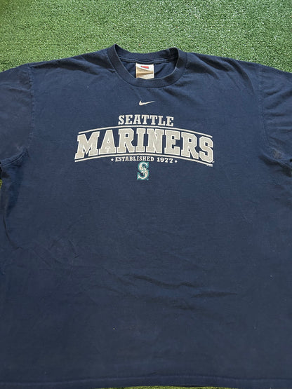 Vintage 1990s Seattle Mariners center swoosh Nike tee