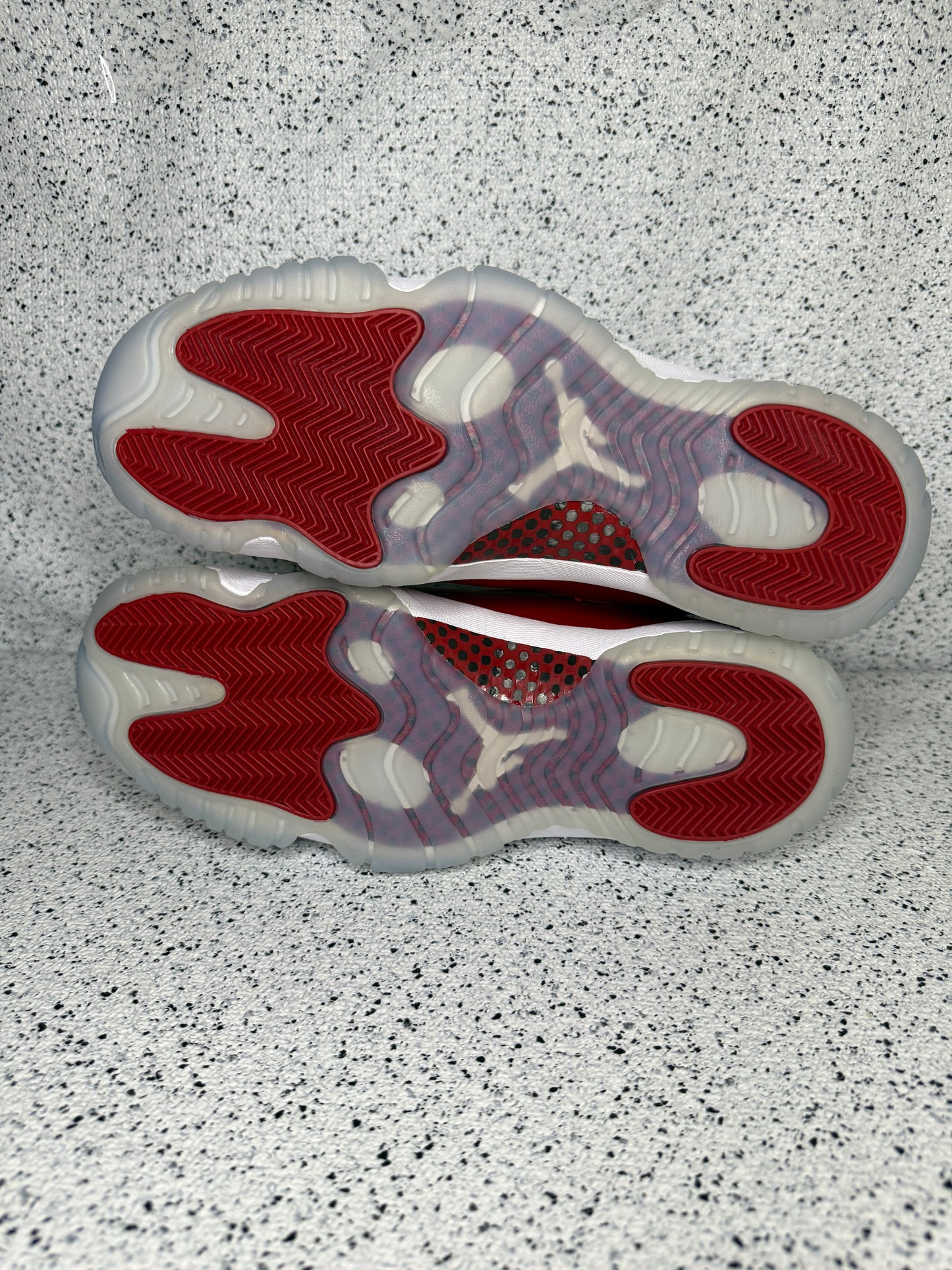 Jordan 11 Cherry