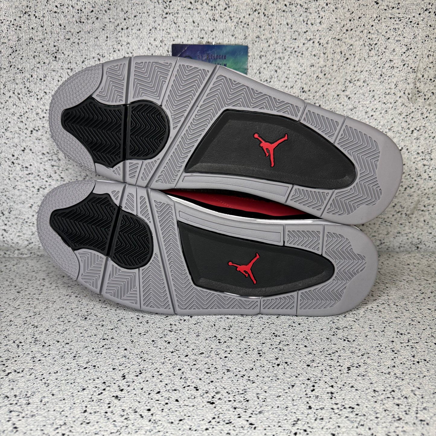 Jordan 4 Toro Bravo