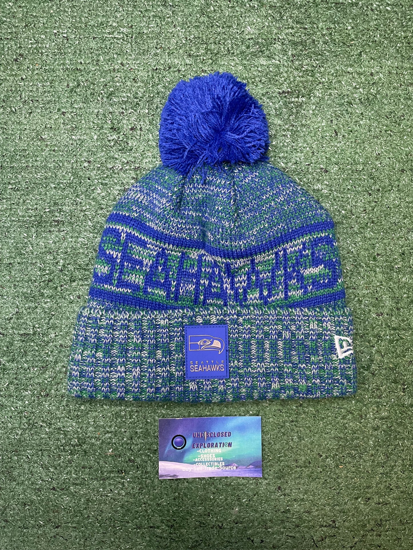 Seattle Seahawks 2025 Throwback Sideline Cuff Pom Beanie