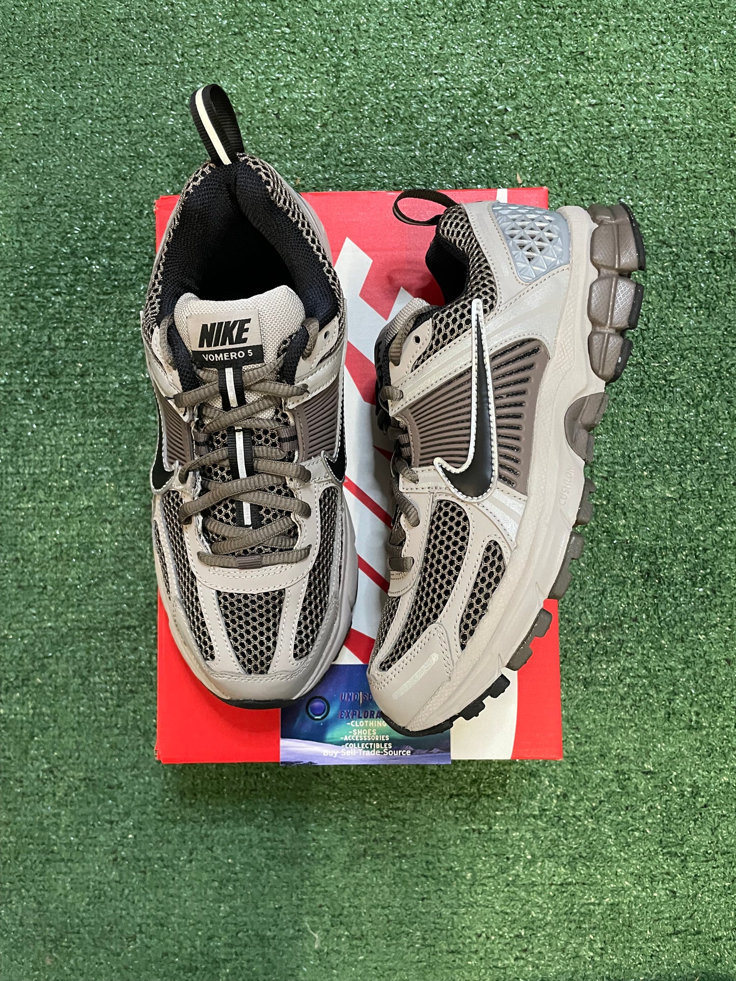 Nike Vomero 5 college grey cave stone