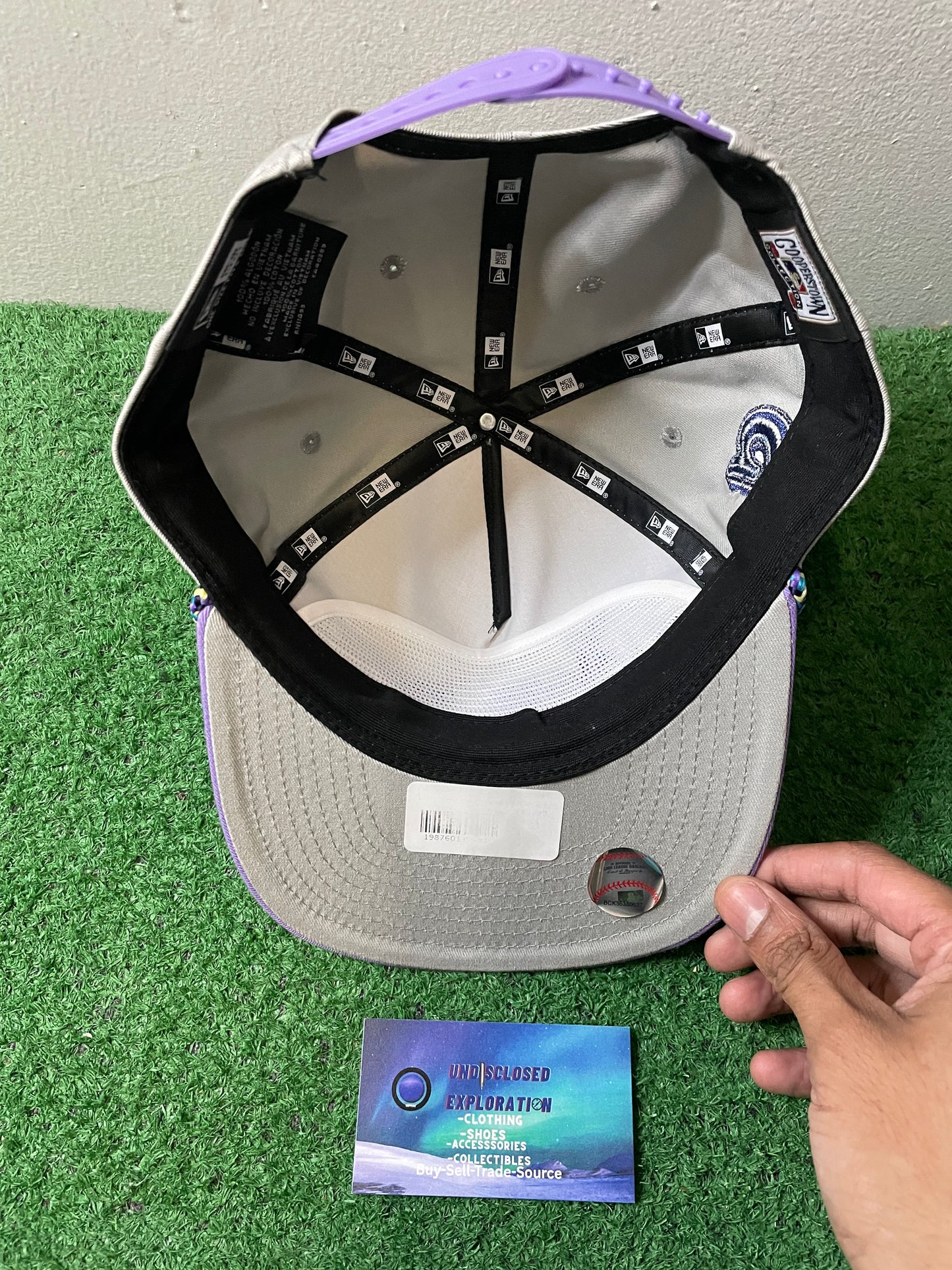 Seattle Mariners grey and light purple hat