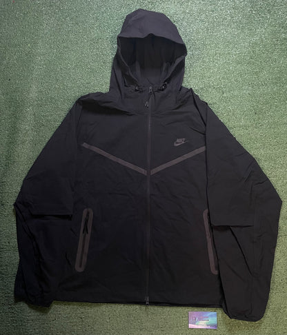 Nike woven black tech fleece sweatsuit