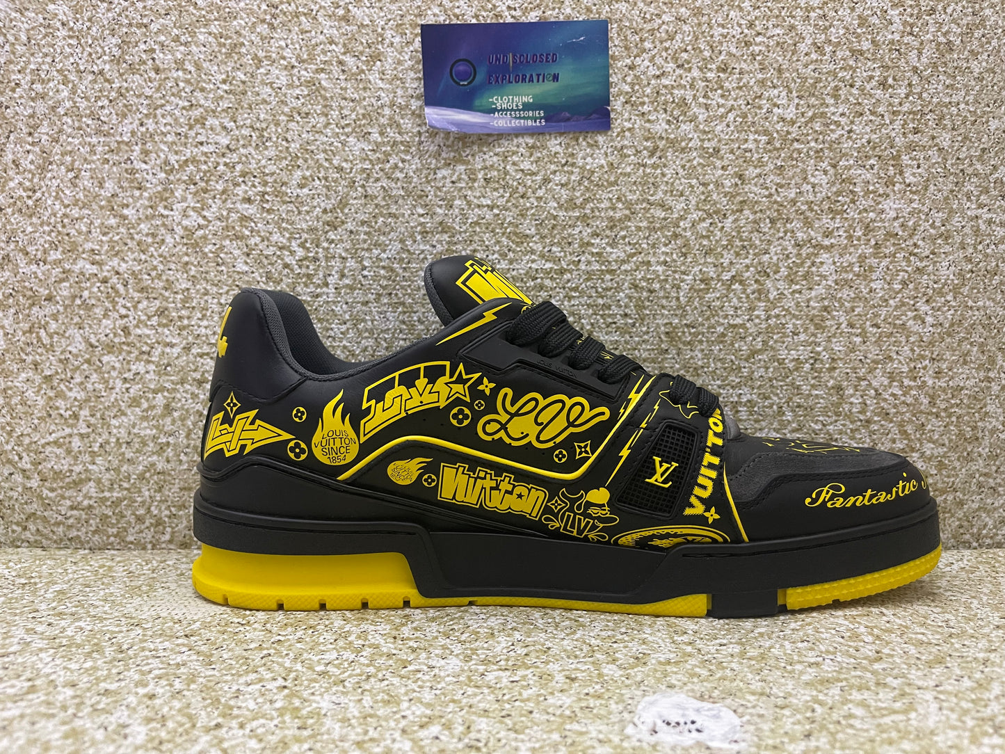 Louis Vuitton LV Trainer Black Yellow Graffiti 8LV/9.5 Men “Preowned”