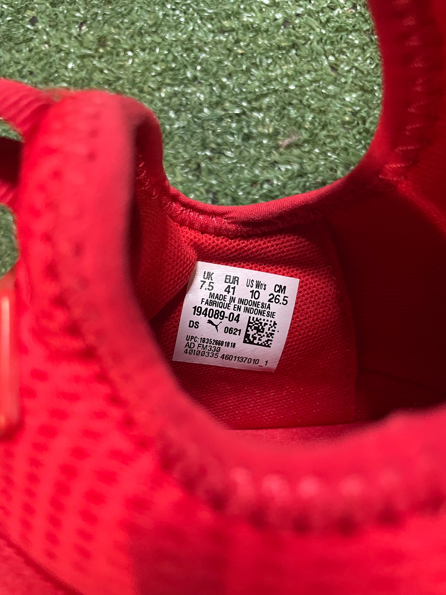 Puma Radiate High risk red 8.5men/10women