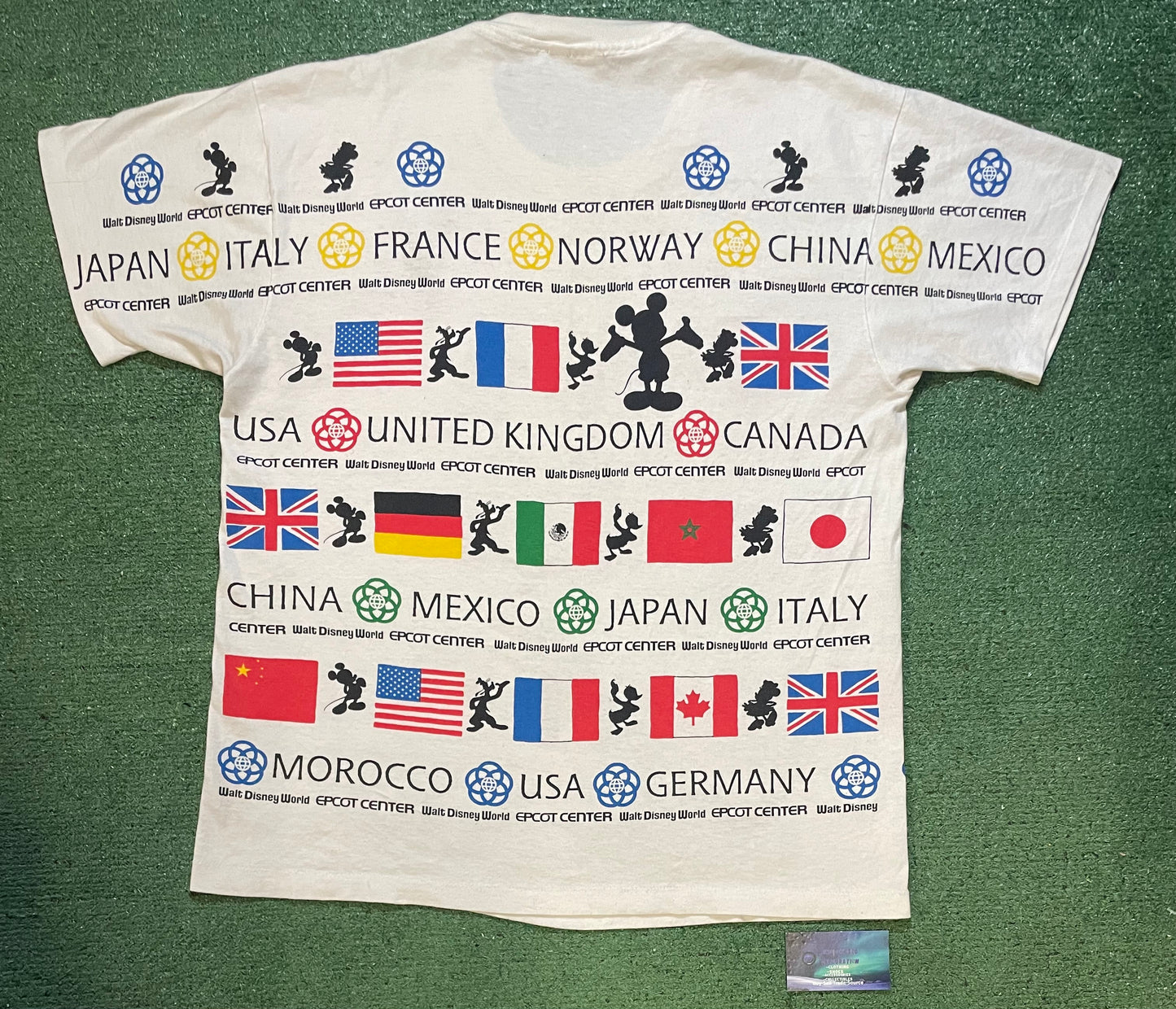 Vintage 1990s Walt Disney world Epcot center all over print flag tee
