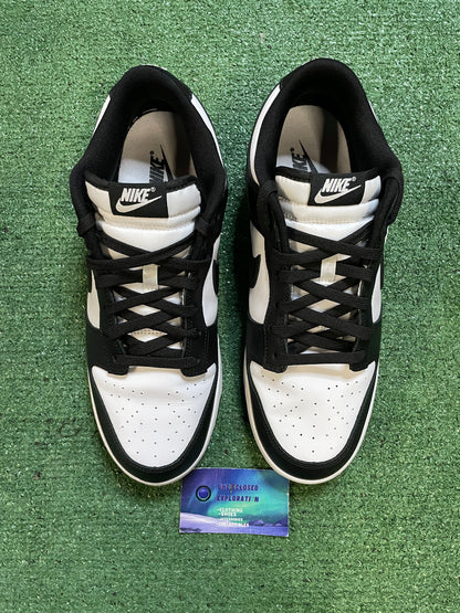 Nike Dunk low panda black white size 12men/13.5women
