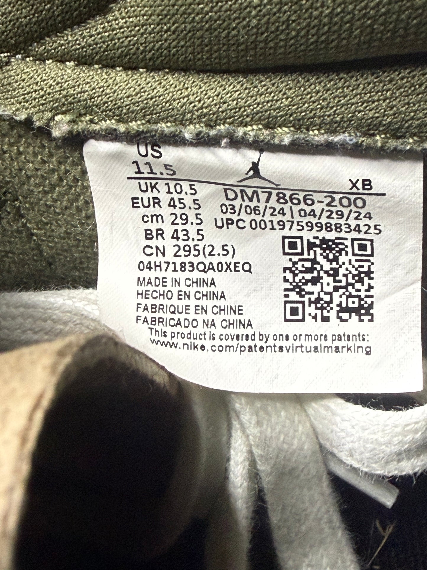 Jordan 1 Low Travis Scott Medium Olive 11.5 Men/13 Women “Preowned”