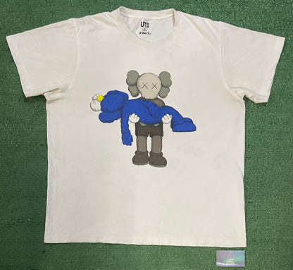 KAWS X Uniqlo gone tee