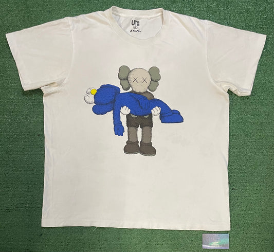KAWS X Uniqlo gone tee
