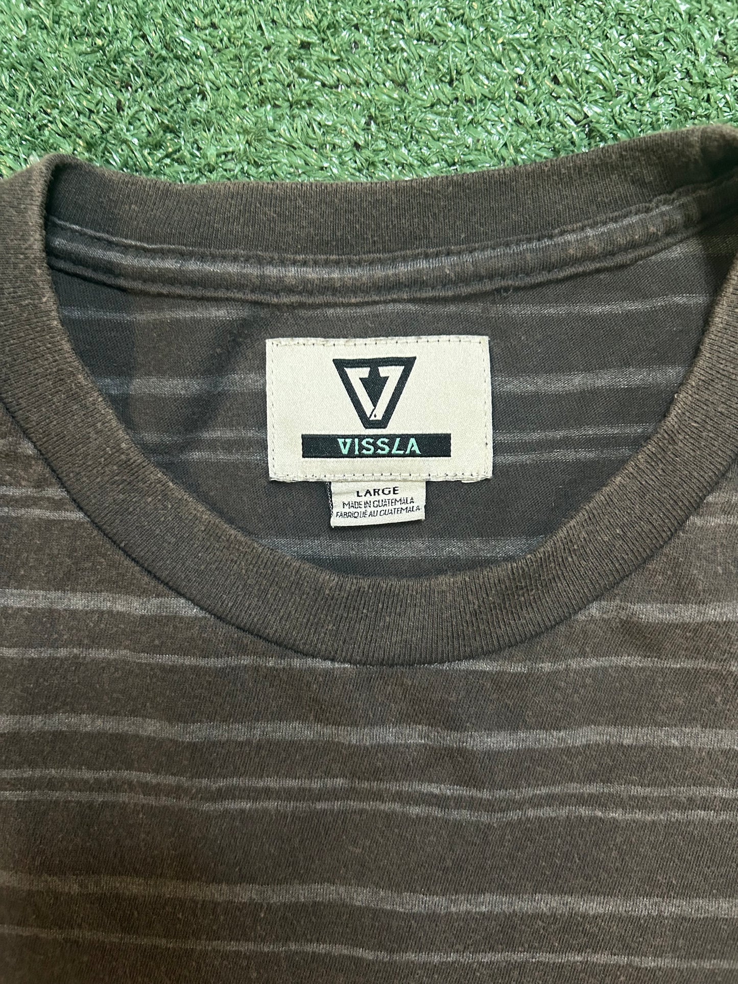 Vissla grey striped tee