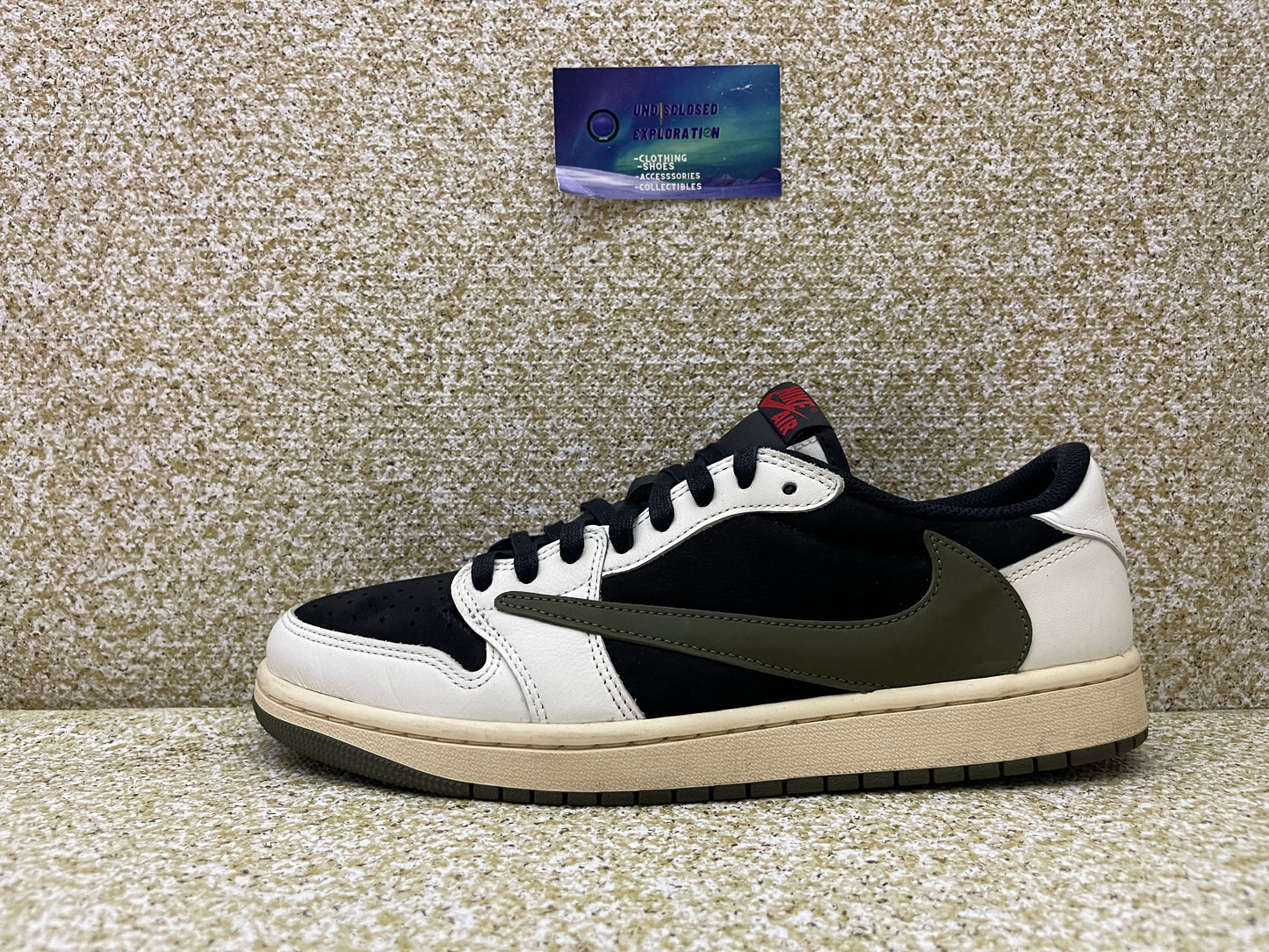 Jordan 1 Low Travis Scott Olive Size 10 Men “Preowned”