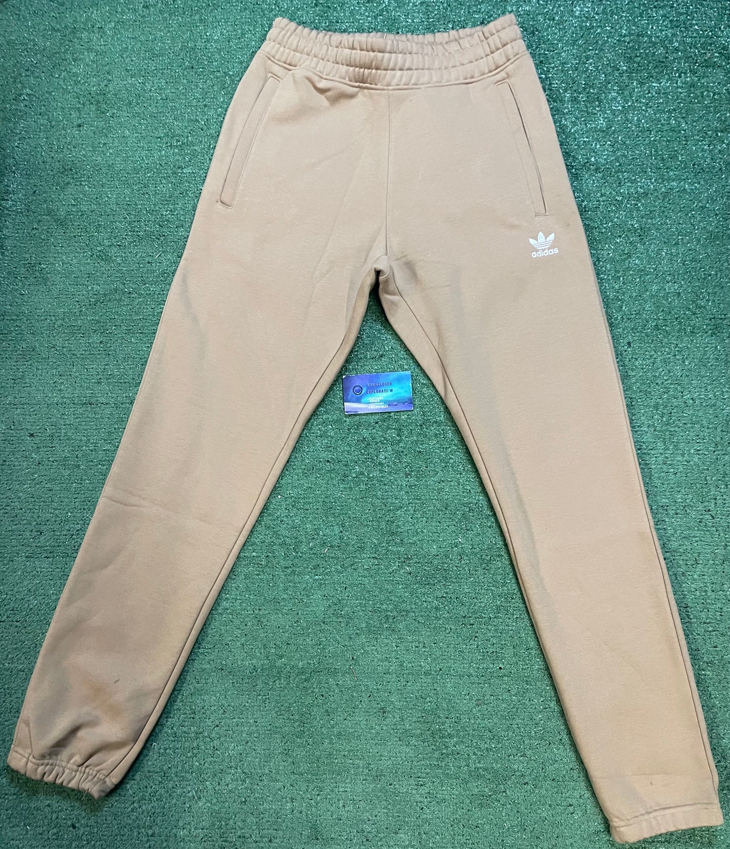 Adidas trefoil beige sweatsuit