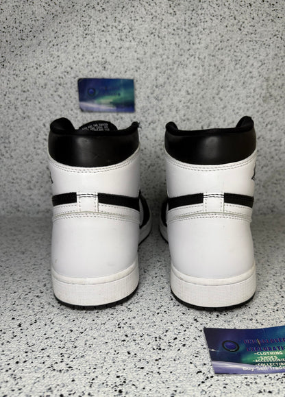Jordan 1 Black White 12 Men/13.5 Women “Preowned”