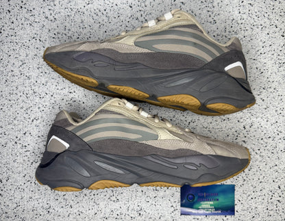 Yeezy 700 Tephra 9.5 Men/11 Women “Preowned”