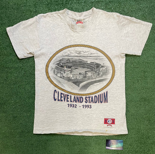 Vintage 1990s Cleveland Stadium MLB tee