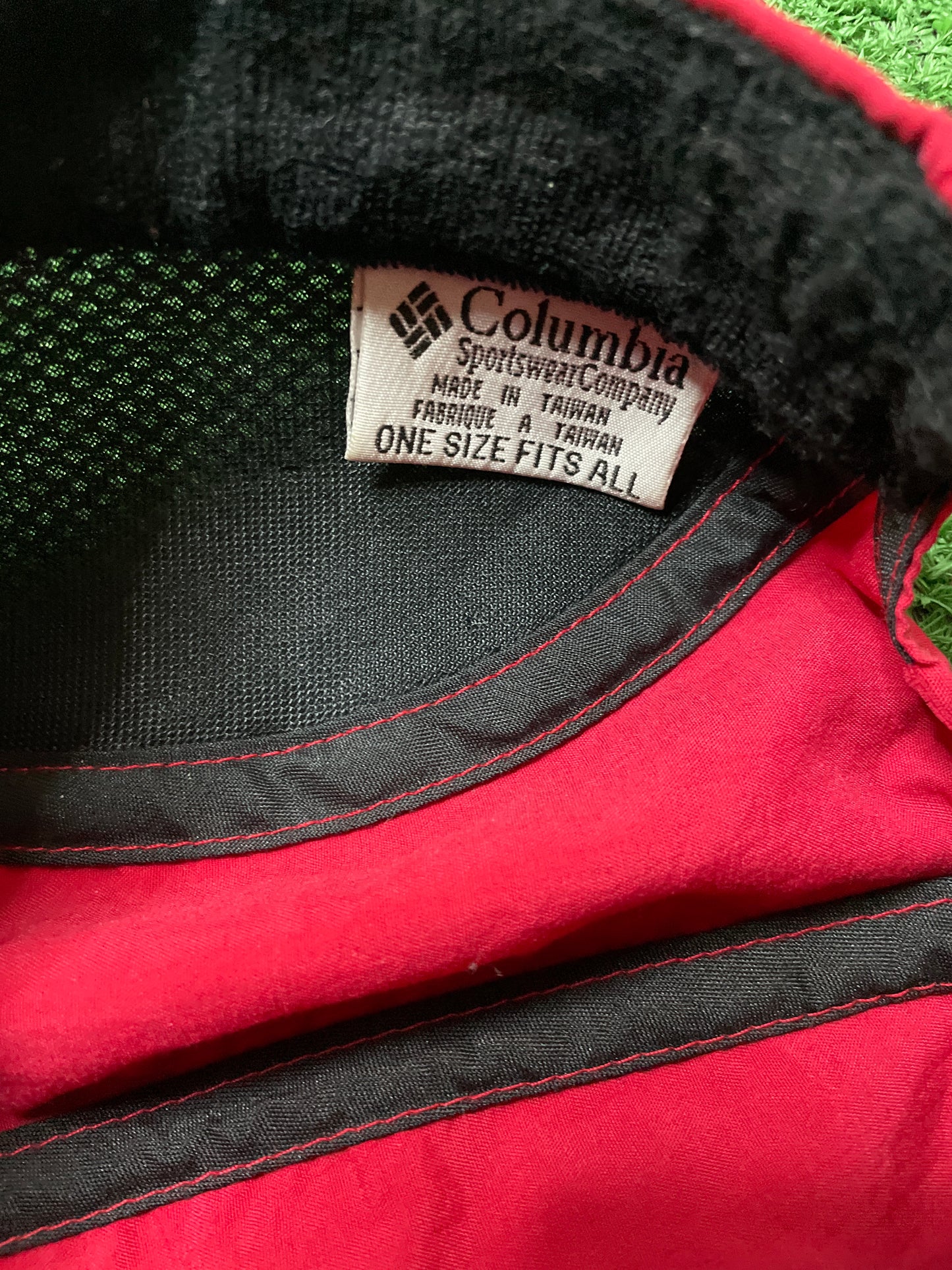 Vintage 1990s Columbia sports Hat