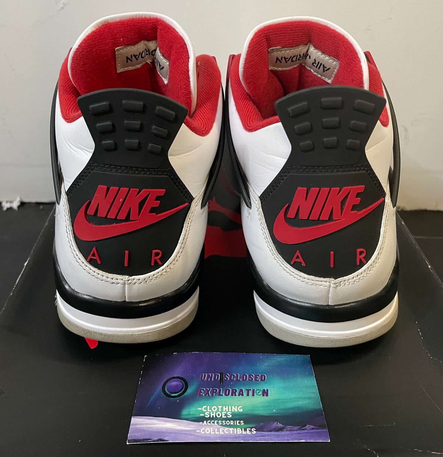 Jordan 4 fire red 2020 size 10men/11.5women