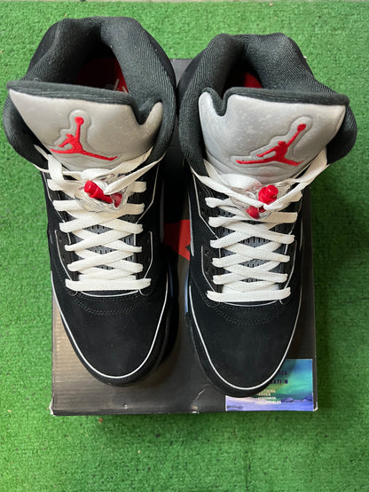 Jordan 5 metallic reimagined size 12men/13.5women