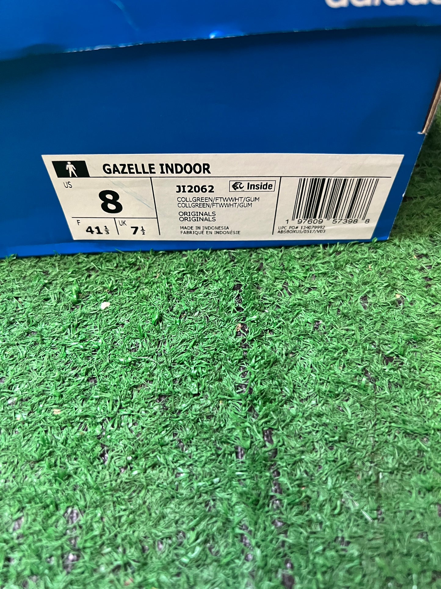 Adidas Gazelle Indoor Collegiate green Gum size 8men/9.5women