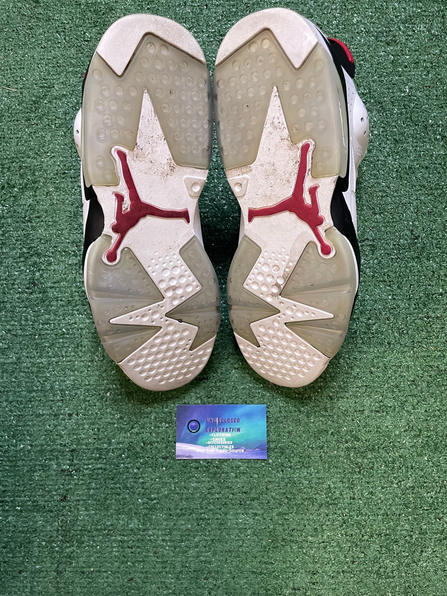 Jordan 6 carmine 2014 size 10.5men/12women