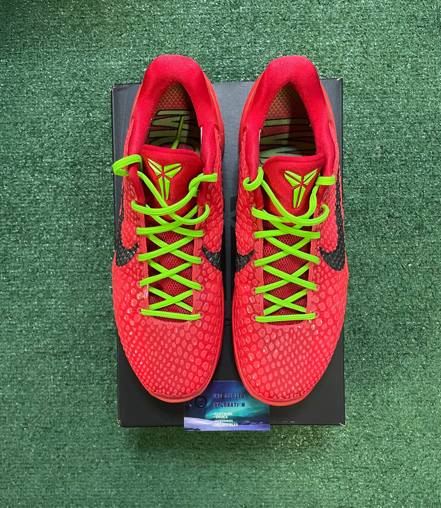 Kobe 6 reverse grinch size 11men/12.5women