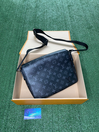 Louis Vuitton district Pm monogram eclipse M46255 shoulder bag