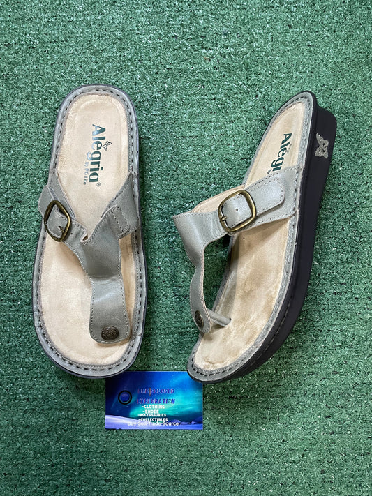 grey Alegria by PG Lite leather thong sandals size 6men/7.5women