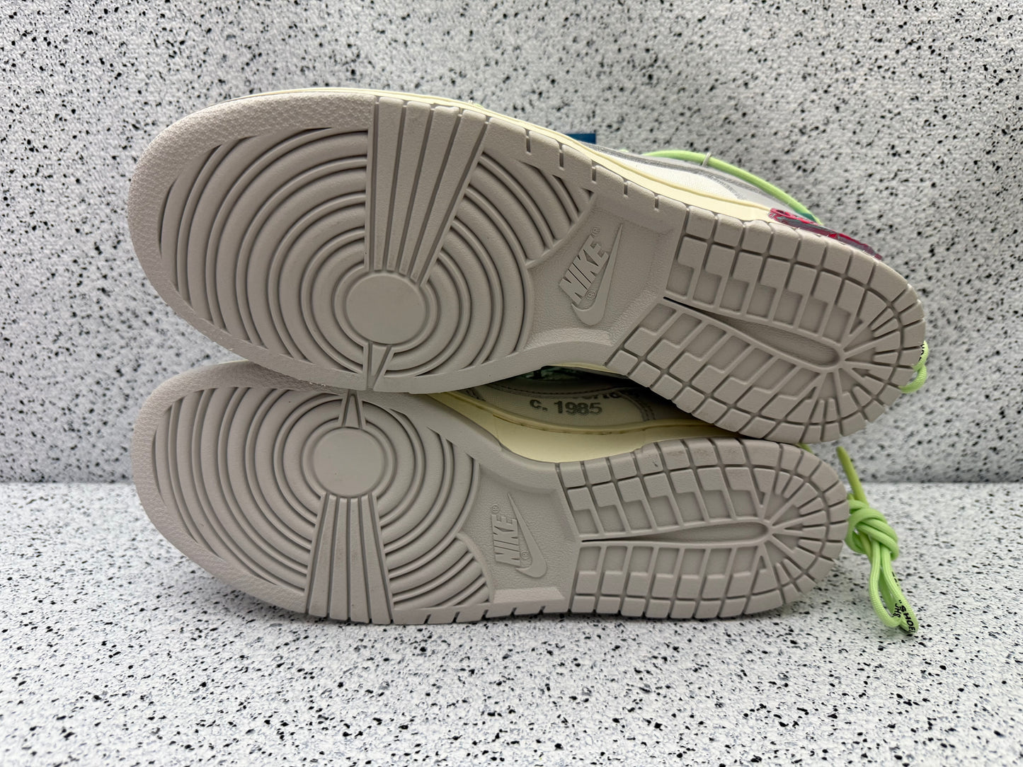 Nike Dunk Low Off-White Lot 7