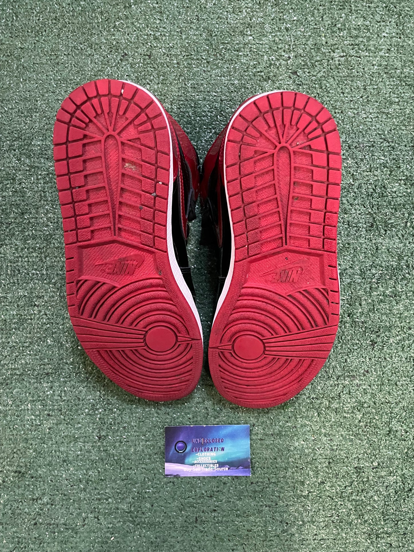Air Jordan 1 high patent bred size 10.5men/12women