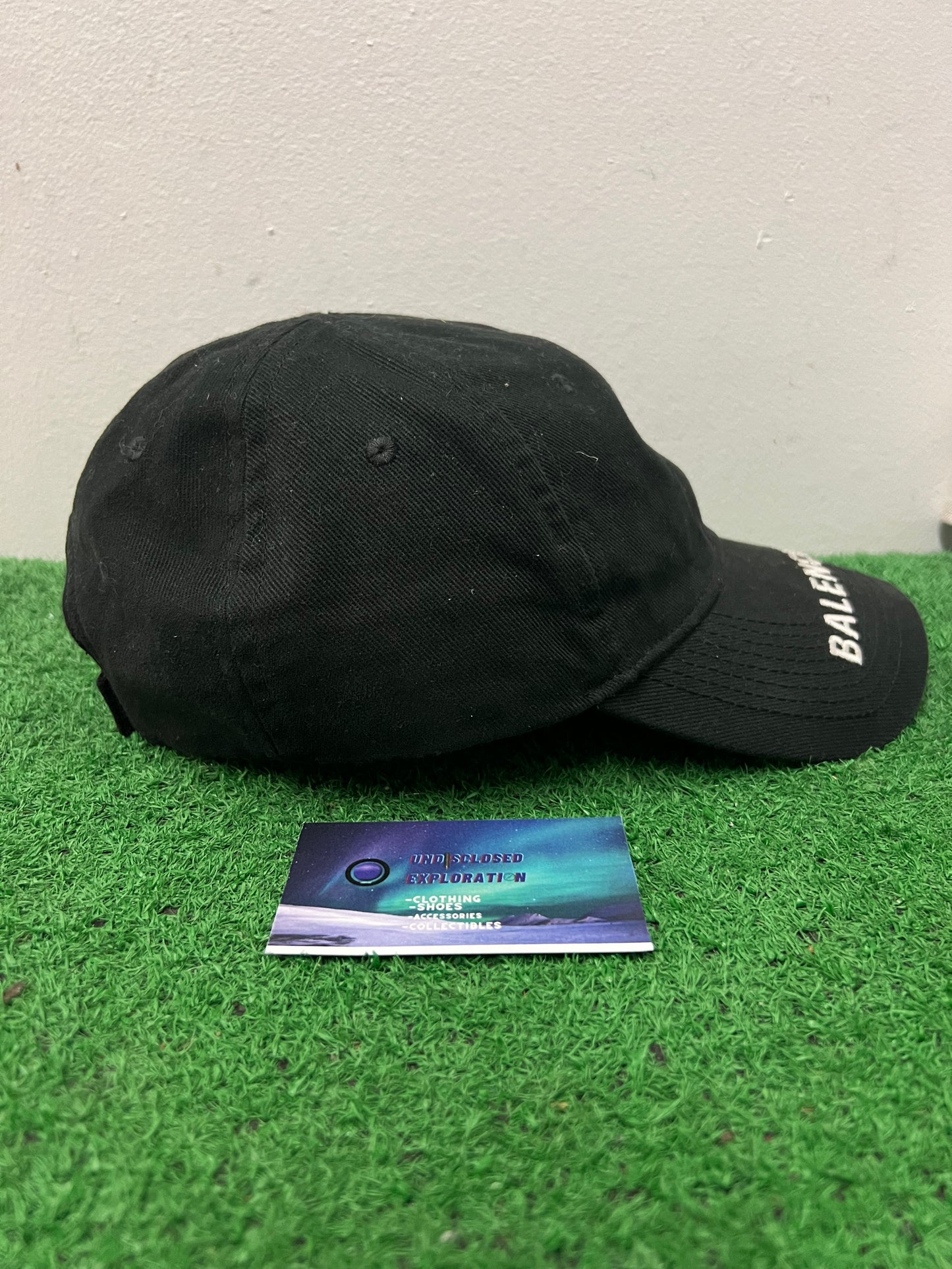 Balenciaga embroidered logo black  hat