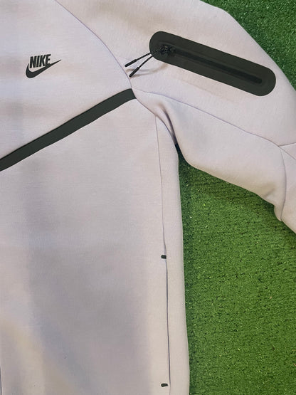 Nike tech fleece lavender hoodie