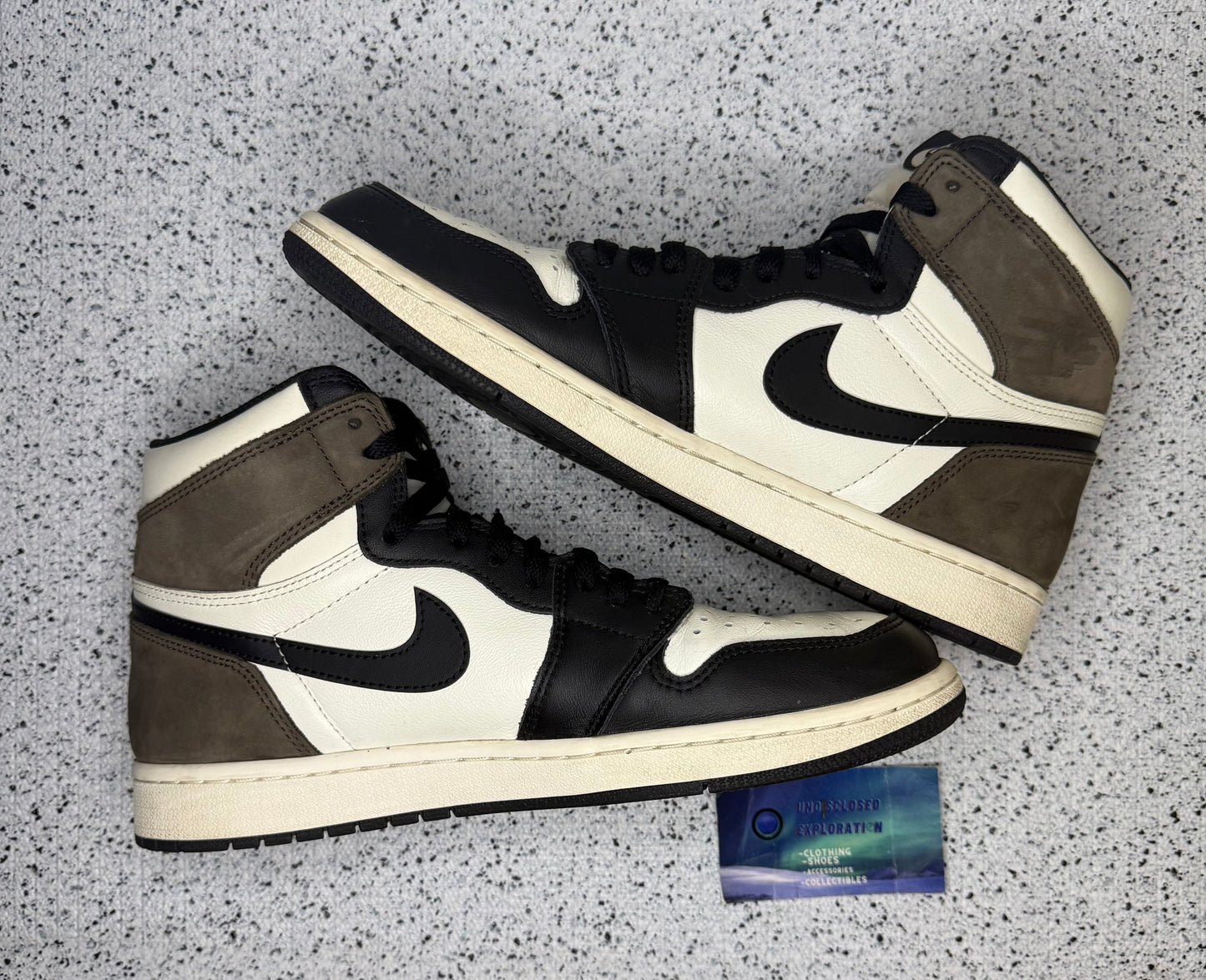 Jordan 1 Mocha 10 Men/11.5 Women “Preowned”