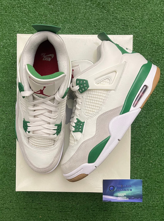 Jordan 4 SB Pine Green 10 Men/11.5 Women “Preowned”