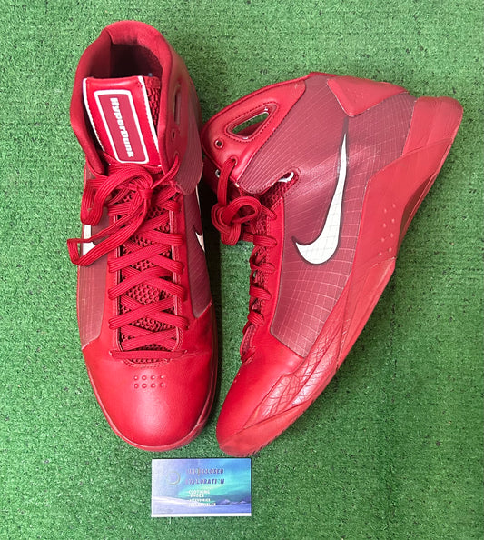 Nike hyperdunk red 2008 size 14men/15.5women