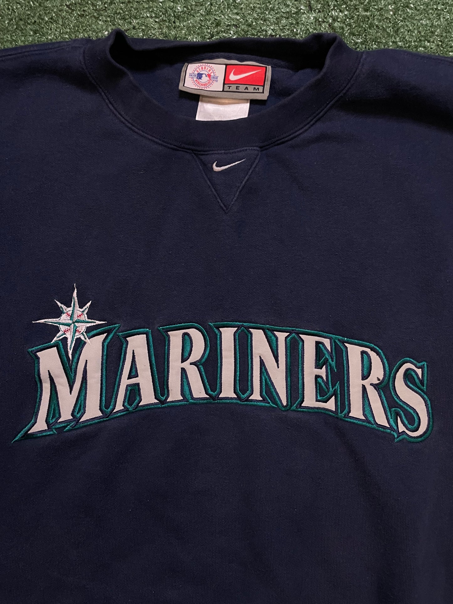 Vintage 1990s Seattle Mariners Nike embroidered center swoosh crewneck