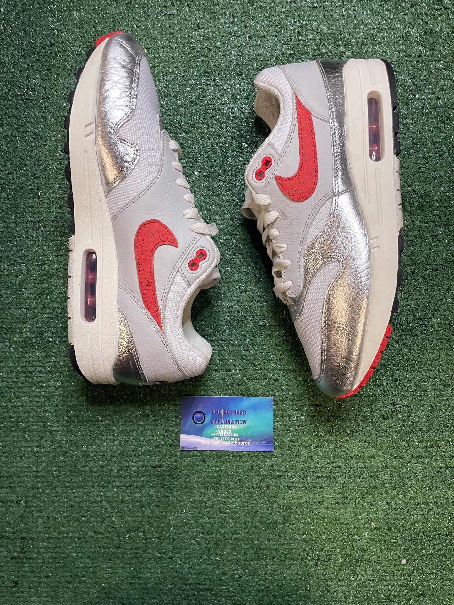 Nike Air Max 1 premium hot sauce size 10men/11.5women