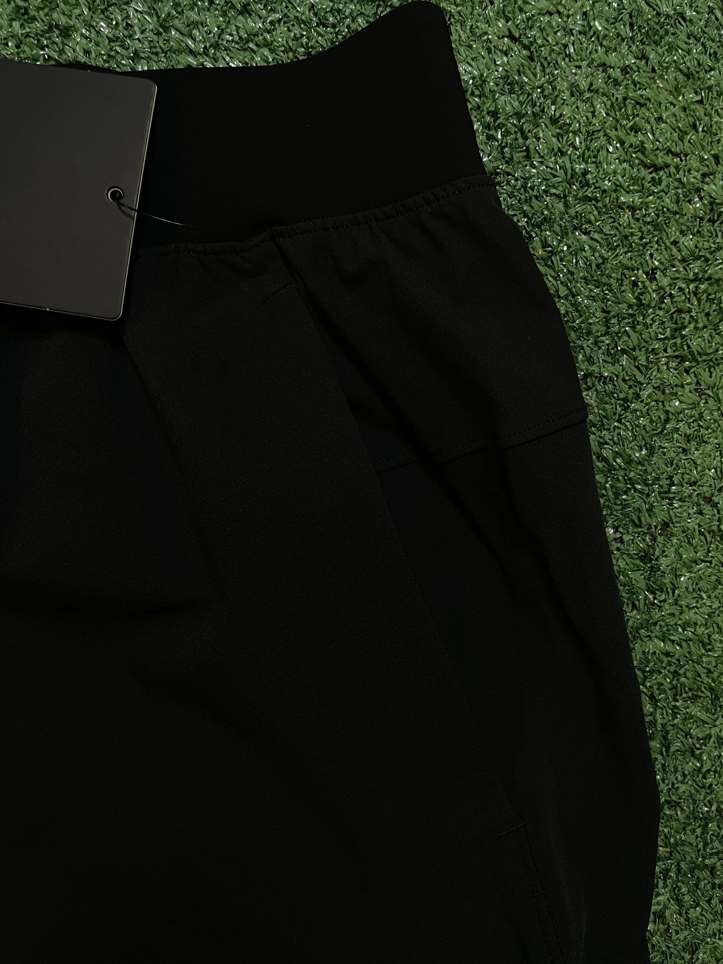 lululemon zeroed in short 5