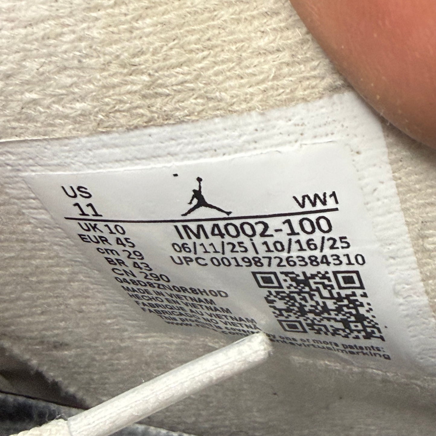 Jordan 4 Flight Club 11 Men “Preowned”