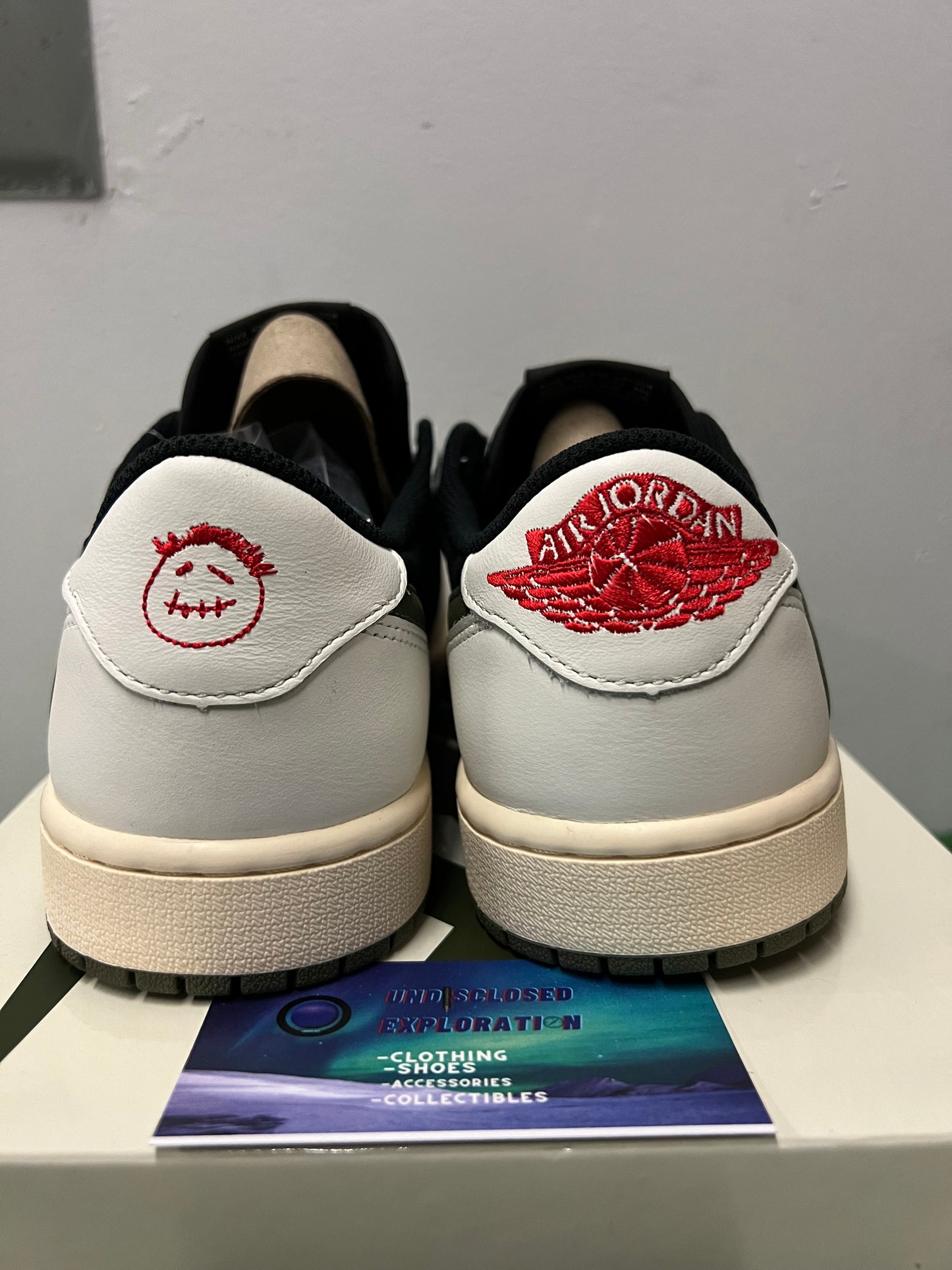 Jordan 1 low Travis Scott olive