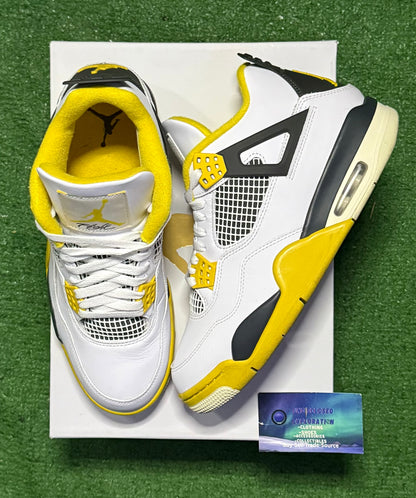 Jordan 4 Sulfur 9.5 Men/11 Women “Preowned”