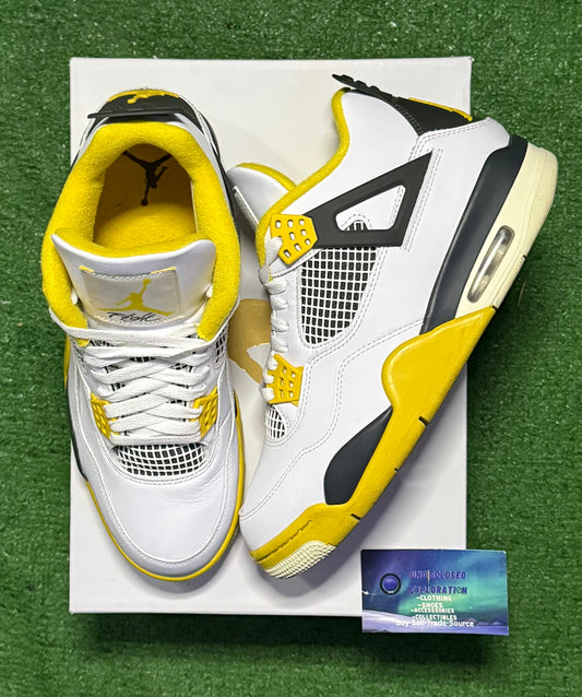 Jordan 4 Sulfur 9.5 Men/11 Women “Preowned”
