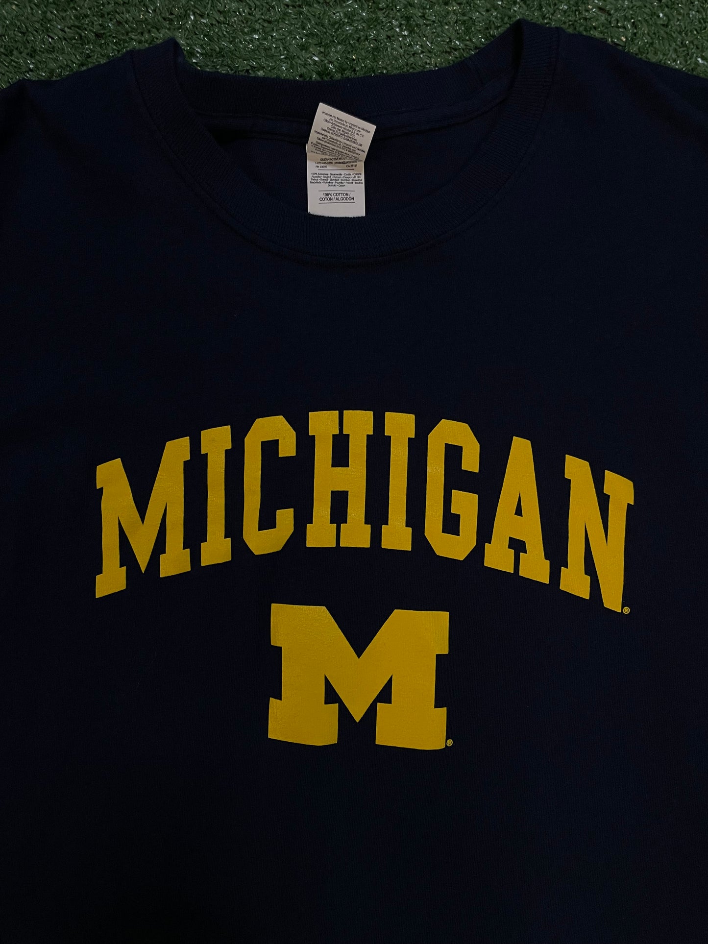 Vintage 2000s university of Michigan wolverines longsleeve