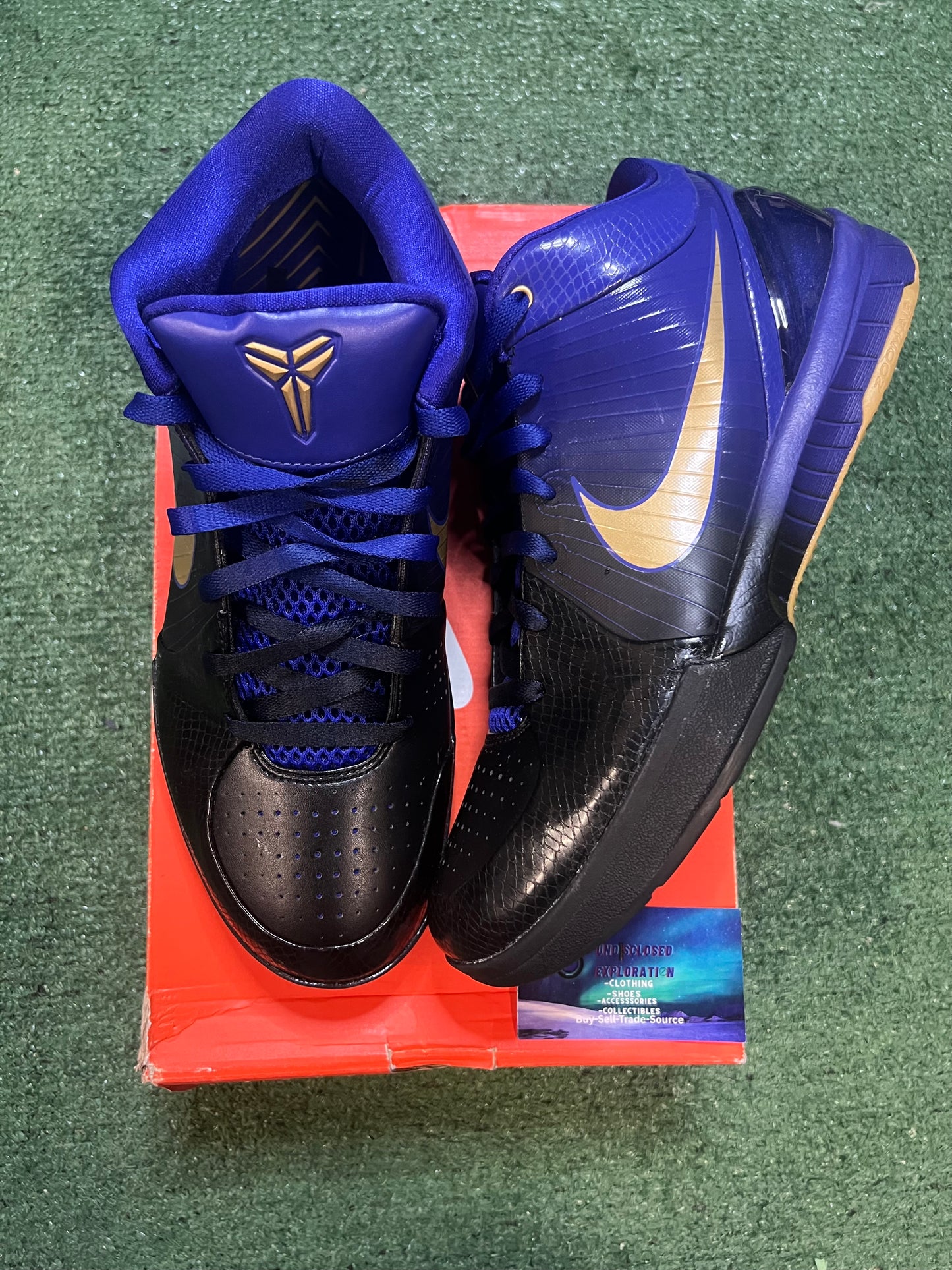 Nike Kobe IV 4 lakers away size 12men/13.5women