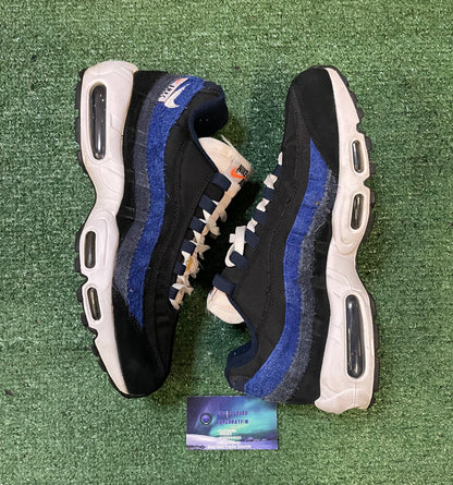 Nike air max 95 run club size 10men/11.5women
