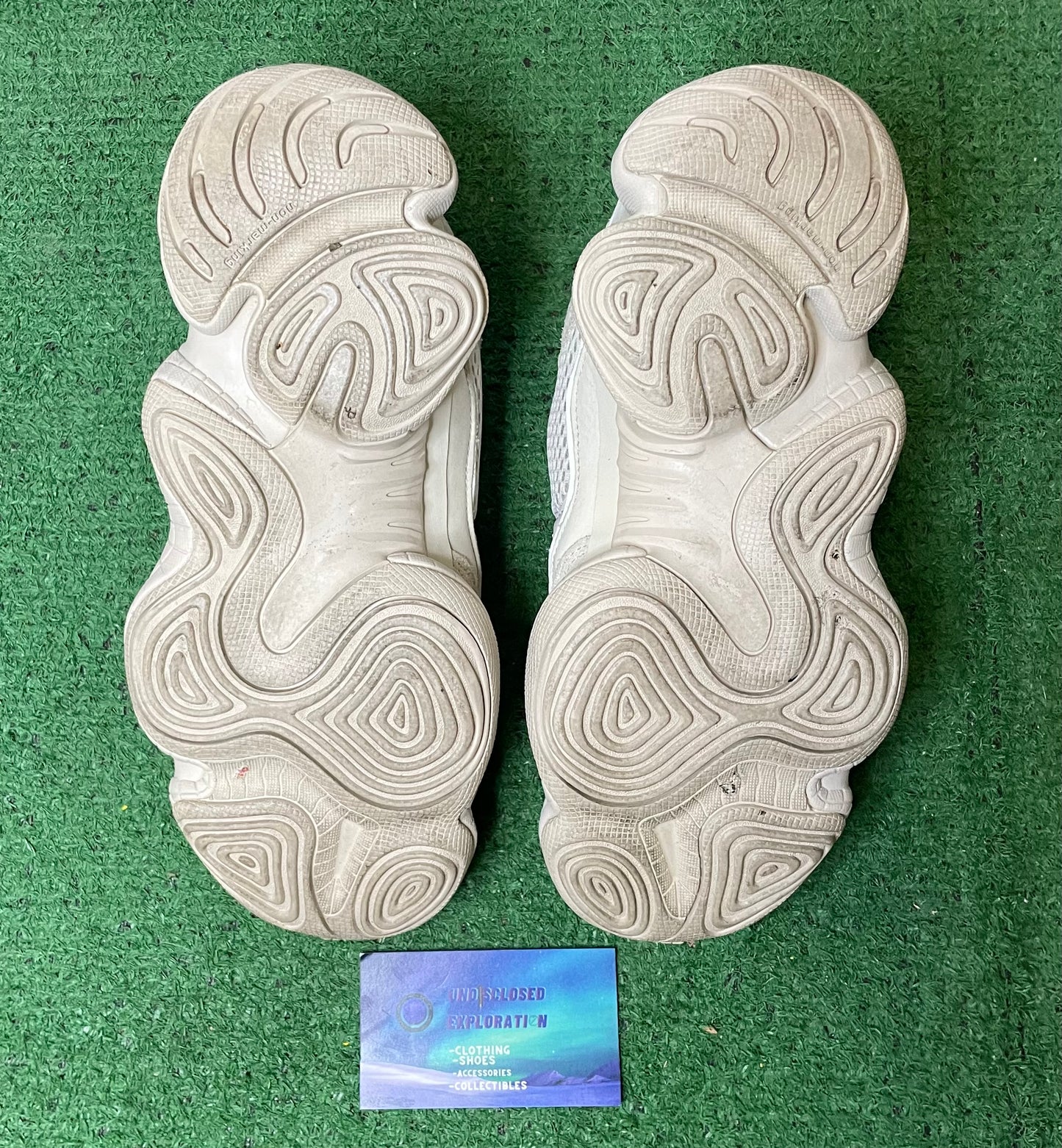 Yeezy 500 Blush size 7.5men/9women
